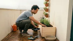 6 truques para fazer um jardim pequeno parecer maior (sem obras)